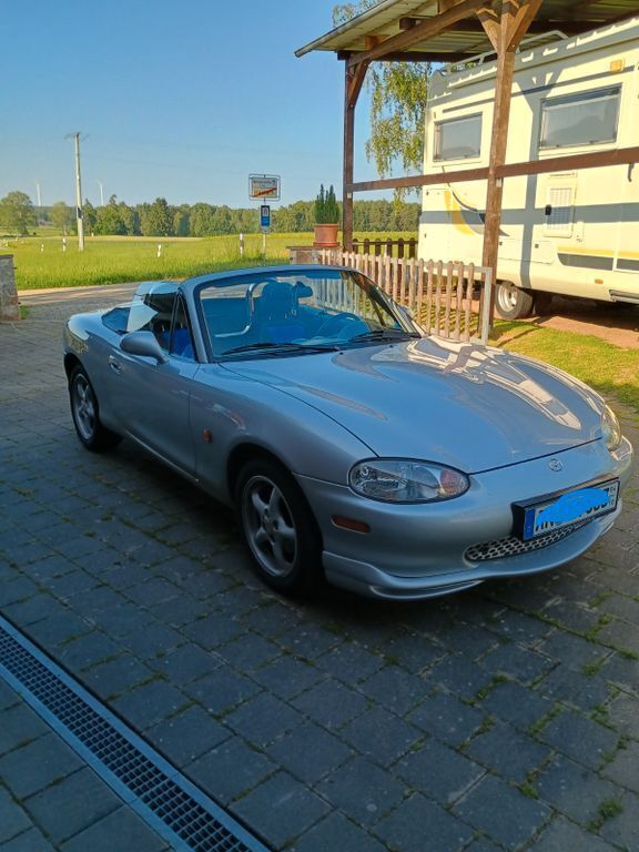 Silber Gebraucht 1998 Mazda MX5 Cabrio | 5.990 € (Fairer Preis) - Bild 1/4