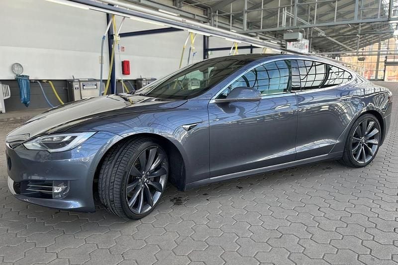 Gebraucht Tesla Model S Performance 580 kW (789 PS) 2018 Blau Kleinwagen