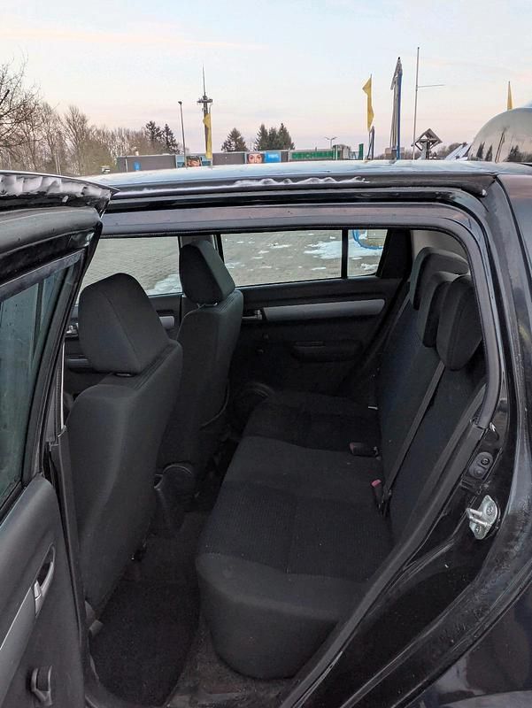 Gebraucht Suzuki Swift 92 PS (67 kW) 2010 Schwarz Kleinwagen