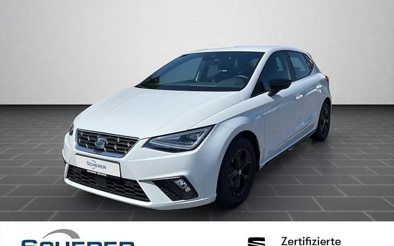 Nevada weiß metallic (metallic) Gebraucht 2022 Seat Ibiza FR Limousine | 18.980 € (Fairer Preis) - Bild 1/4