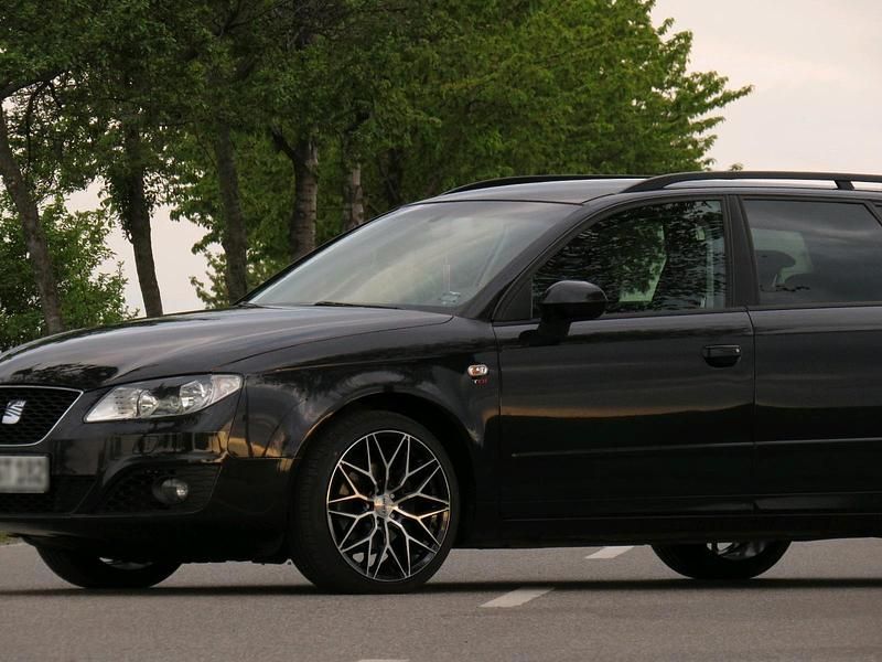 Gebraucht Seat Exeo 143 PS (105 kW) 2010 Schwarz Kombi