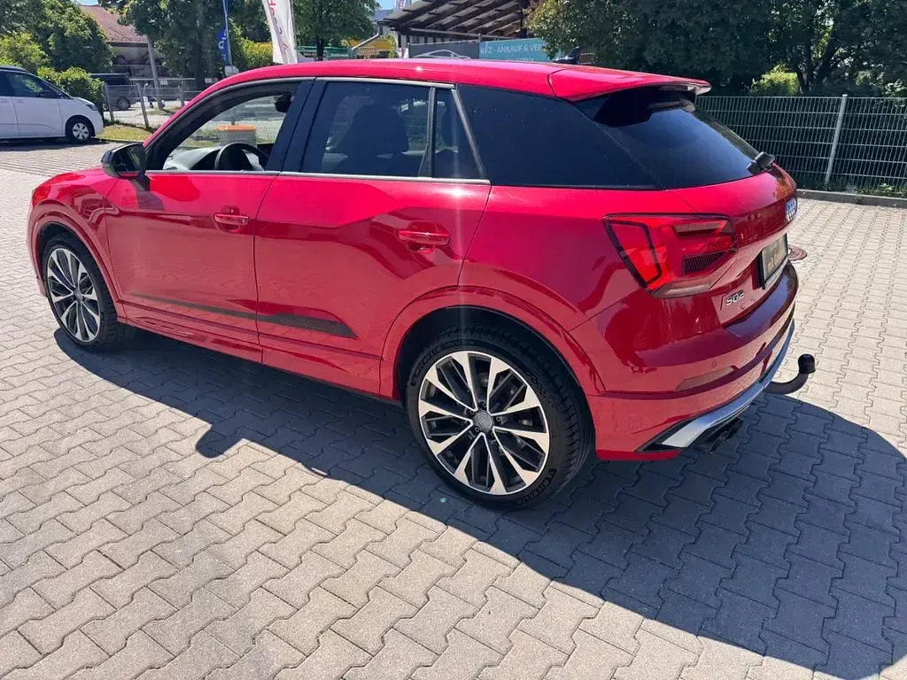 Gebraucht Audi SQ2 Sport 301 PS (221 kW) 2019 Rot SUV