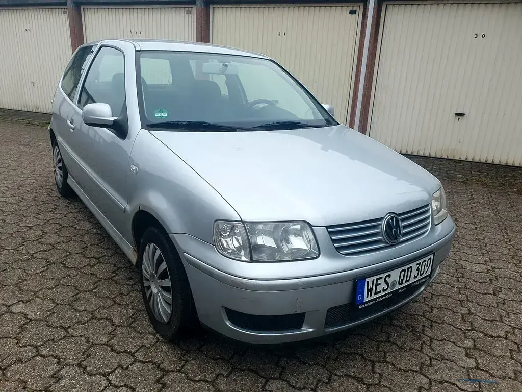 Usata VW Polo Edition 50 CV (36 kW) 2001 Argento Berlina