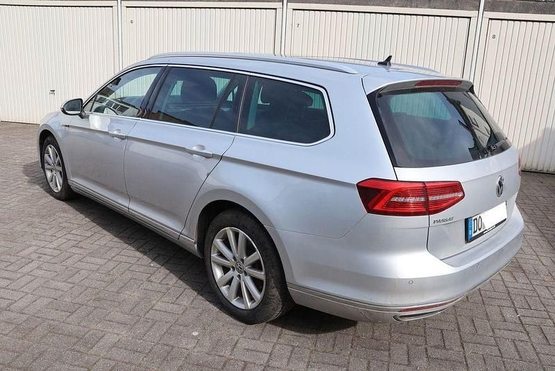 Gebraucht VW Passat Highline 190 PS (139 kW) 2018 Silber Kombi