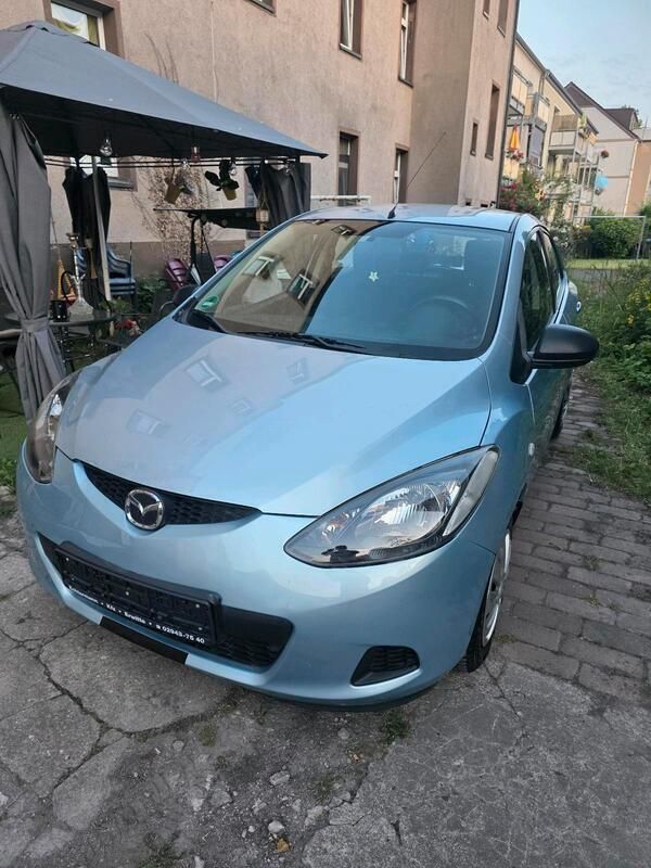 Blau Gebraucht 2009 Mazda 2 Kleinwagen | 2.999 € (Guter Preis) - Bild 1/4