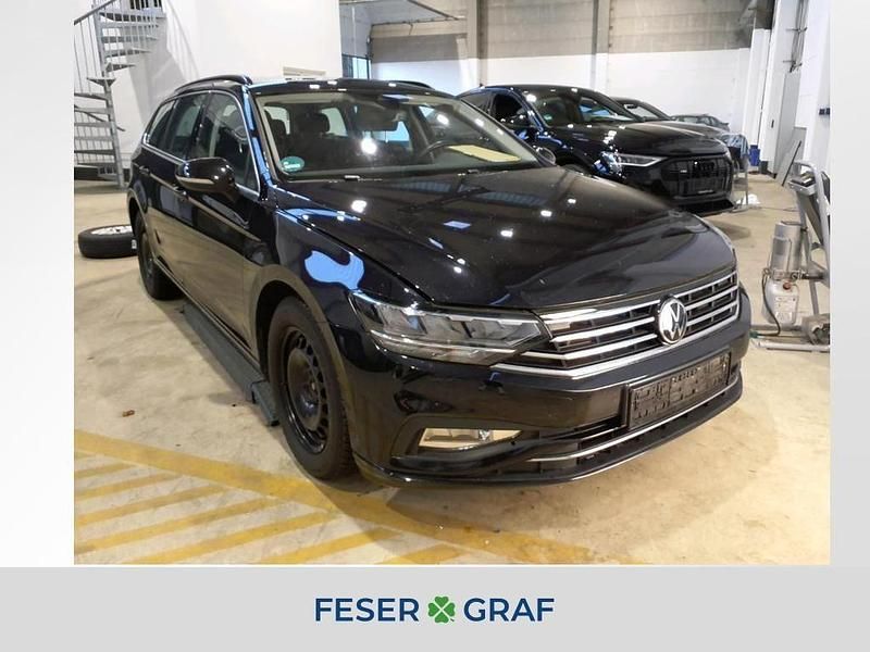 Deep black perleffekt Gebraucht 2021 VW Passat Business Kombi | 18.440 € (Guter Preis) - Bild 1/4