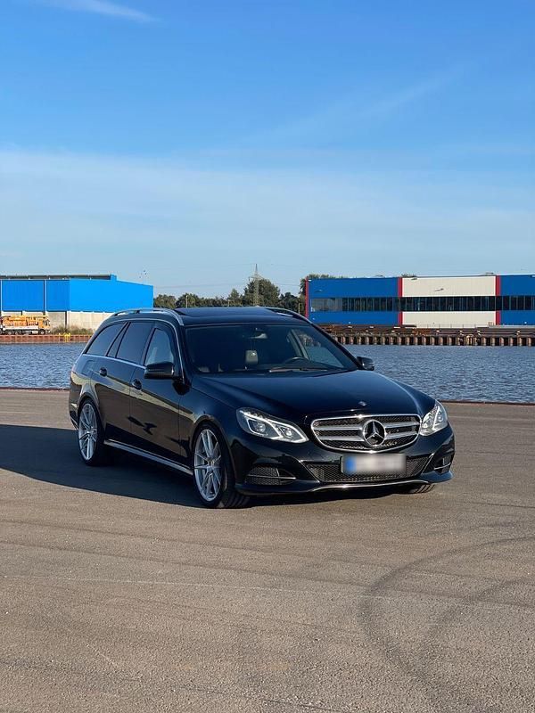Gebraucht Mercedes E350 Avantgarde 252 PS (185 kW) 2014 Schwarz Kombi
