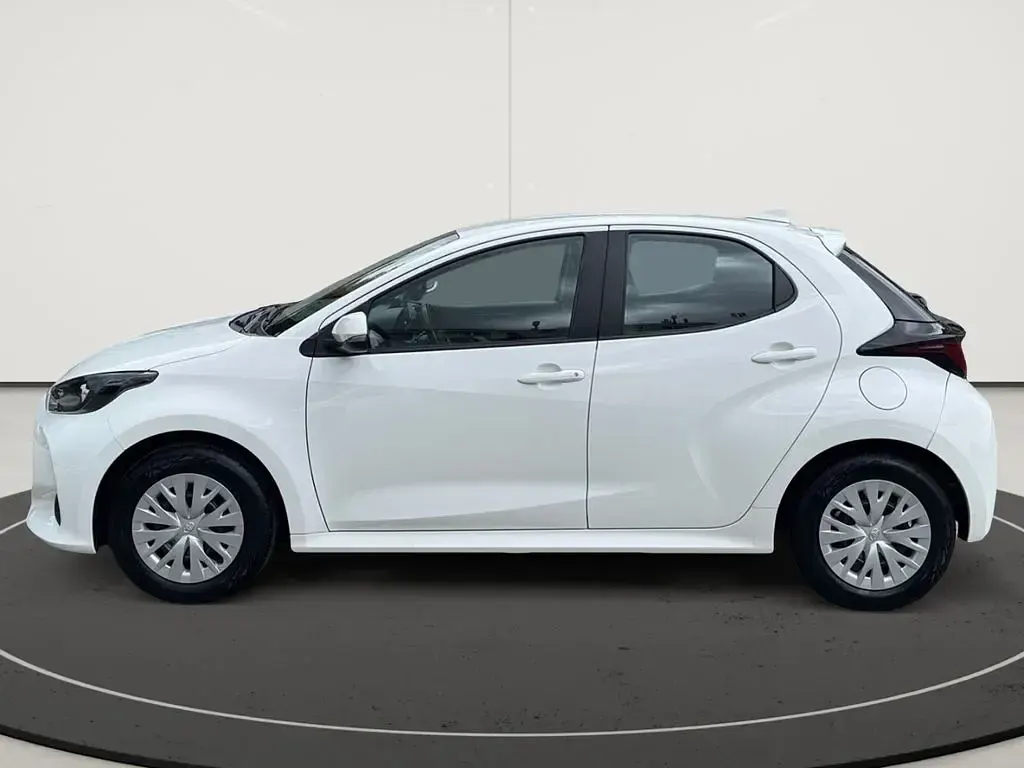 Gebraucht Toyota Yaris Comfort 72 PS (52 kW) 2022 Schneeweiß Kleinwagen