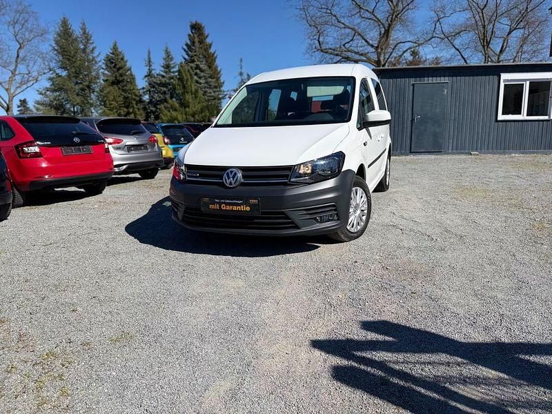 Second-hand VW Caddy Conceptline 110 CP (80 kW) 2017 Alb Monovolum