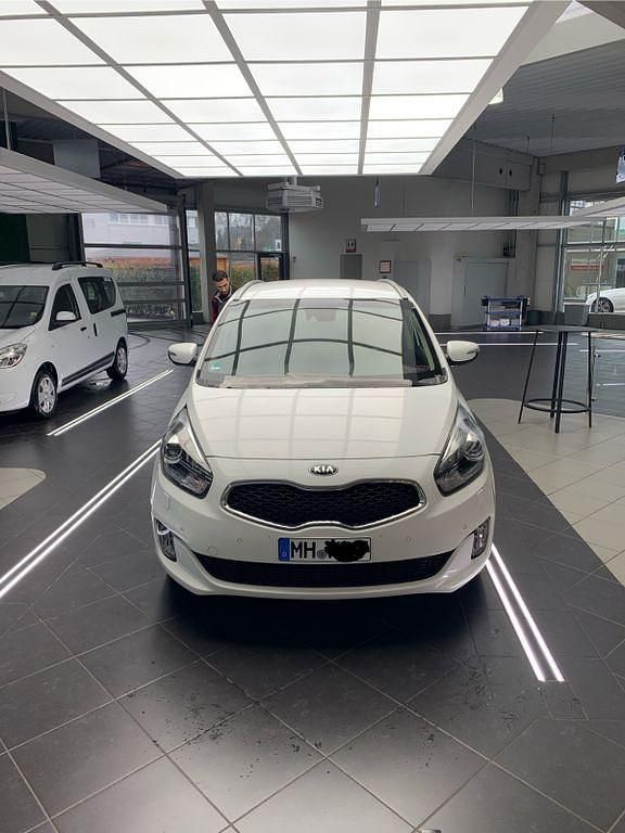 Gebraucht Kia Carens Edition 7 166 PS (122 kW) 2014 Weiß Van / Kleinbus