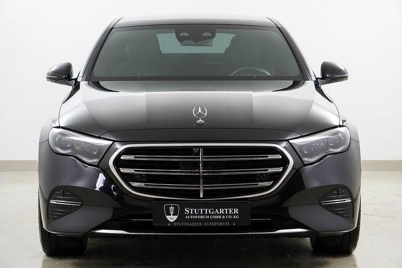 Gebraucht Mercedes E400 Premium Plus 252 PS (185 kW) 2023 Schwarz Limousine