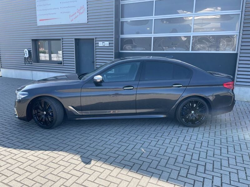 Gebraucht BMW M550 Performance 462 PS (339 kW) 2018 Grau Limousine