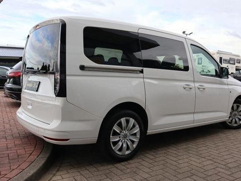 Gebraucht VW Caddy Maxi 122 PS (89 kW) 2022 Weiß Van / Kleinbus