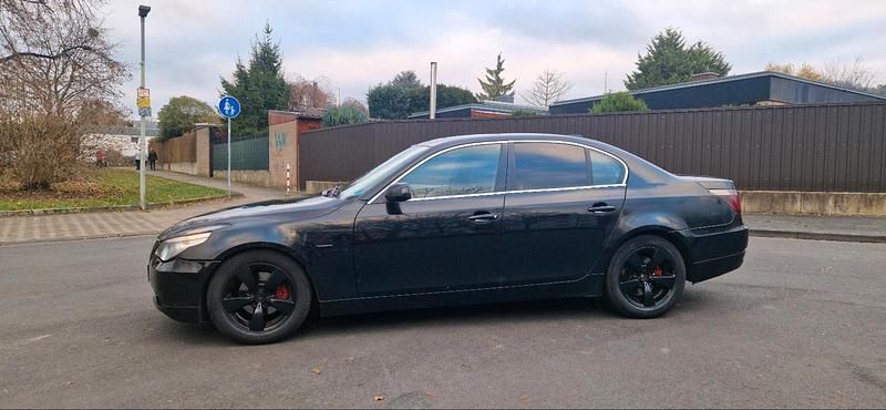 Gebraucht BMW 525 177 PS (130 kW) 2004 Schwarz Limousine