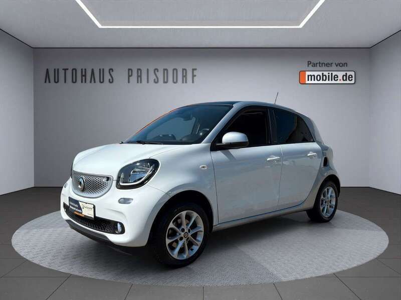 Weiß Gebraucht 2019 Smart ForFour Basis Kleinwagen | 11.950 € (Guter Preis) - Bild 1/4