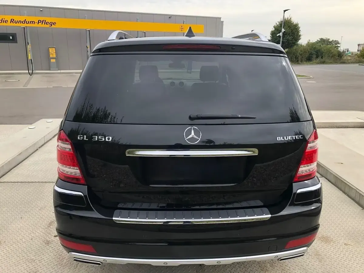 Gebraucht Mercedes GL350 211 PS (155 kW) 2011 Schwarz SUV