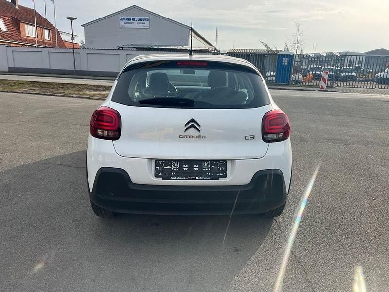 Gebraucht Citroën C3 Feel 82 PS (60 kW) 2018 Weiß Kleinwagen
