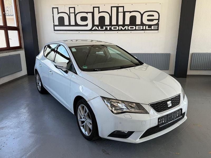 Gebraucht Seat Leon Style 122 PS (89 kW) 2013 Weiß Limousine