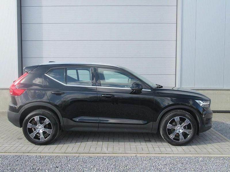 Gebraucht Volvo XC40 129 PS (94 kW) 2022 Schwarz SUV