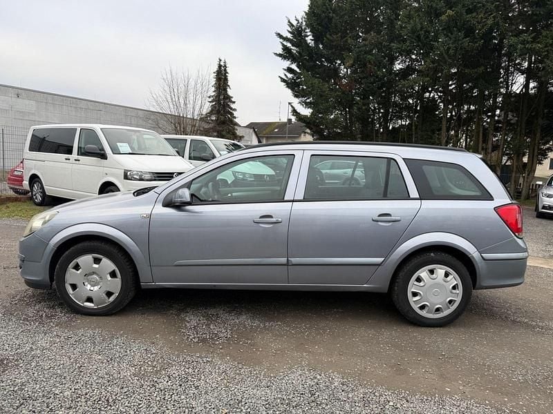 Gebraucht Opel Astra Edition 105 PS (77 kW) 2005 Silber Kombi