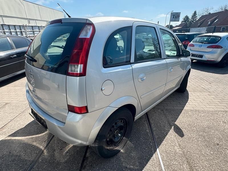 Second-hand Opel Meriva 80 CP (58 kW) 2006 Argintiu Monovolum