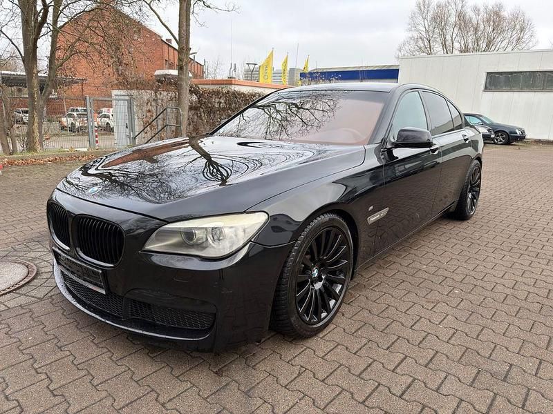 Gebraucht BMW 740 M Sport 306 PS (225 kW) 2012 Schwarz Limousine