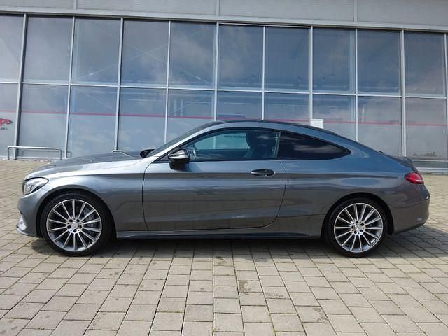 Grau Gebraucht 2017 Mercedes C400 AMG line Coupé | 30.480 € (Fairer Preis) - Bild 1/4