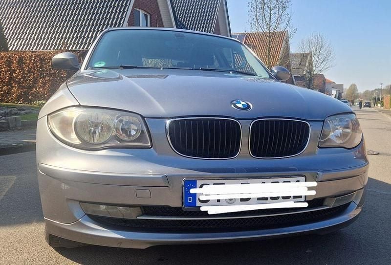 Gebraucht BMW 116 116 PS (85 kW) 2010 Schwarz Kleinwagen