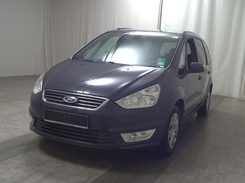 Gebraucht Ford Galaxy Trend 140 PS (102 kW) 2014 Grau Van / Kleinbus
