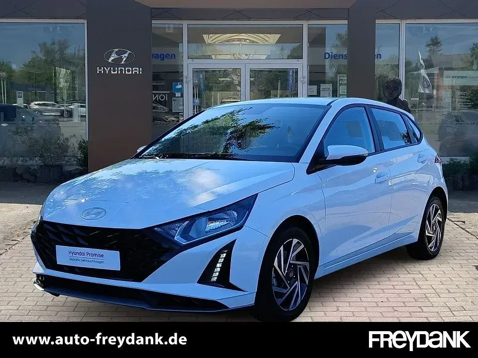 Gebraucht Hyundai i20 Trend 101 PS (74 kW) 2025 Kleinwagen