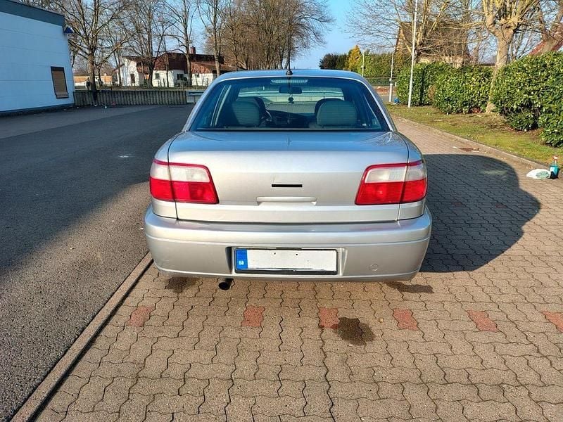 Gebraucht Opel Omega 144 PS (105 kW) 2000 Silber Limousine