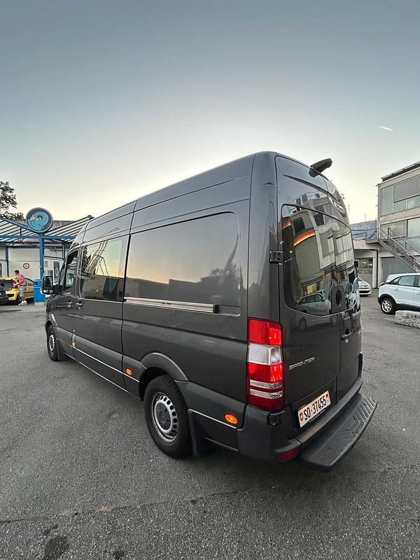 Gebraucht Mercedes Sprinter 105 PS (77 kW) 2018 Grau Van