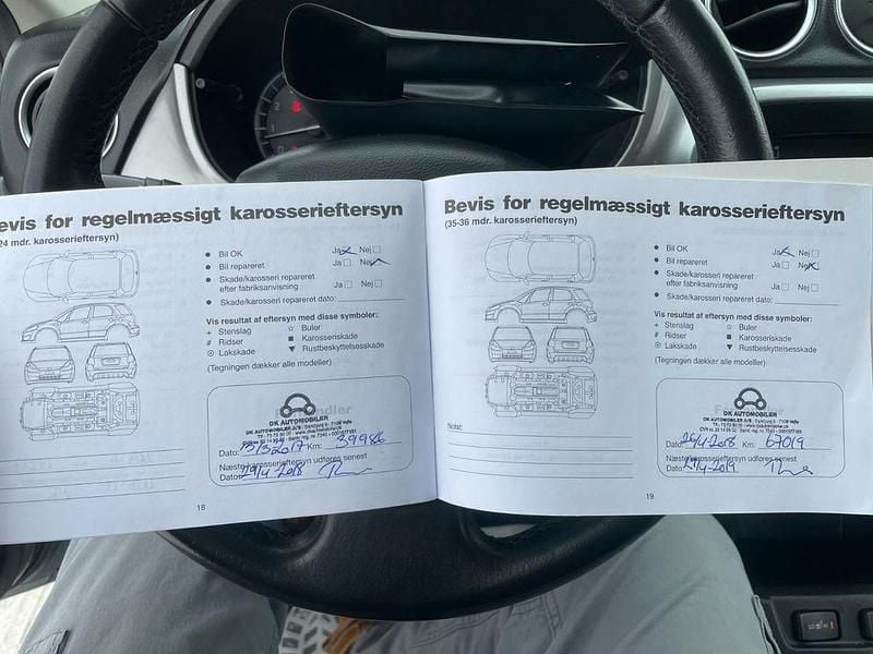 Gebraucht Suzuki Vitara 120 PS (88 kW) 2015 Grau SUV