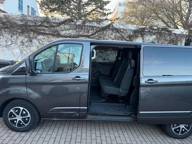 Usata Ford Transit Custom 96 CV (70 kW) 2019 Grigio Monovolume