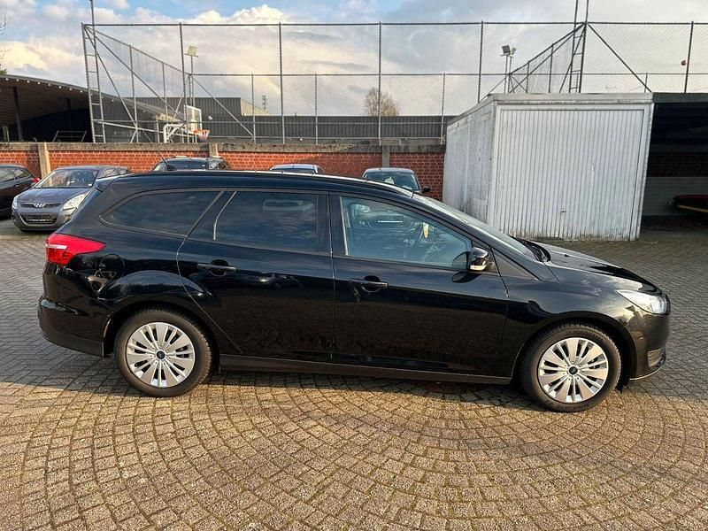 Gebraucht Ford Focus 125 PS (91 kW) 2015 Other Kombi