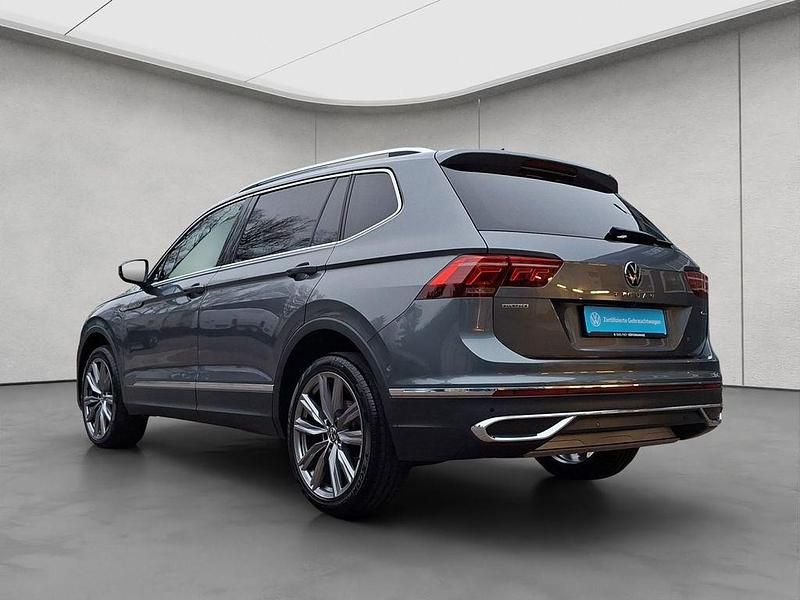 Gebraucht VW Tiguan Allspace Elegance 200 PS (147 kW) 2022 Grau SUV