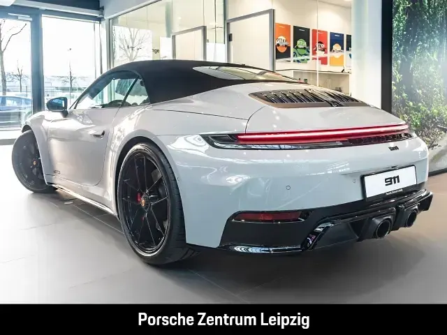 Neu Porsche 992 541 PS (397 kW) 2026 Grau Cabrio