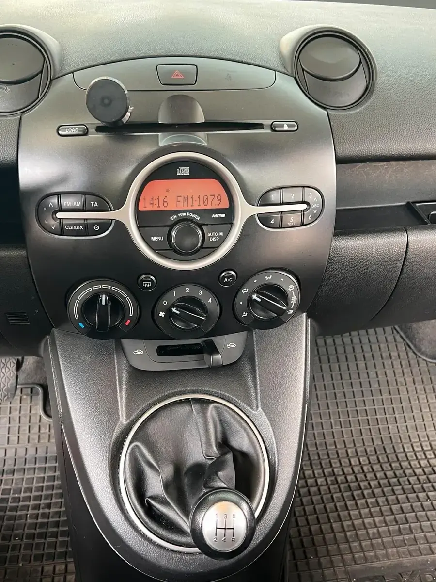 Gebraucht Mazda 2 86 PS (63 kW) 2009 Grau Kleinwagen
