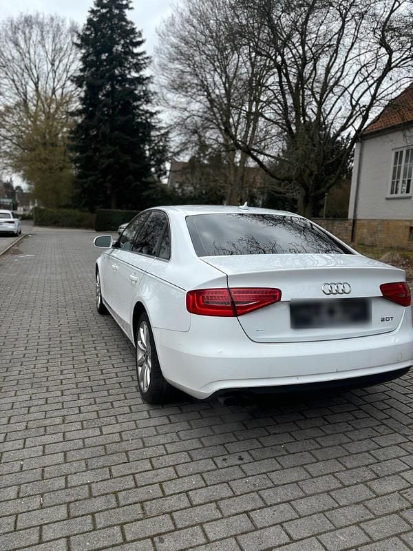 Gebraucht Audi A4 S-Line 211 PS (155 kW) 2013 Weiß Limousine