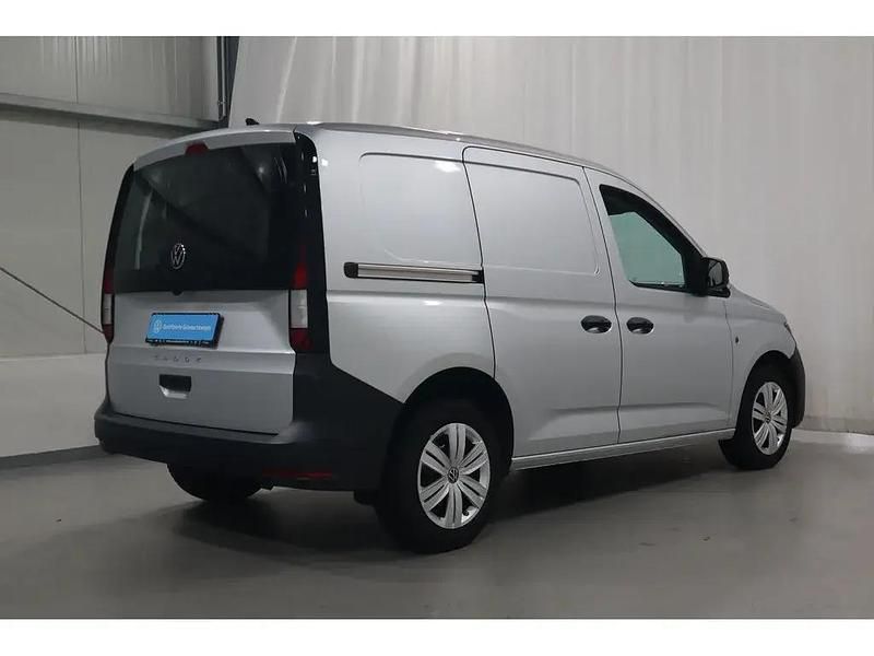 Gebraucht VW Caddy 102 PS (75 kW) 2023 Silber Van / Kleinbus