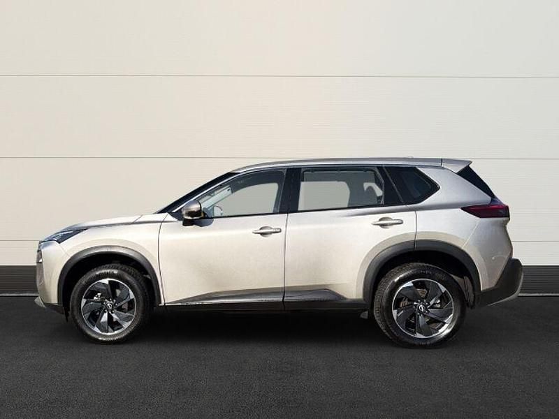 Gebraucht Nissan X-Trail Acenta 163 PS (119 kW) 2025 Silber(metallic) SUV