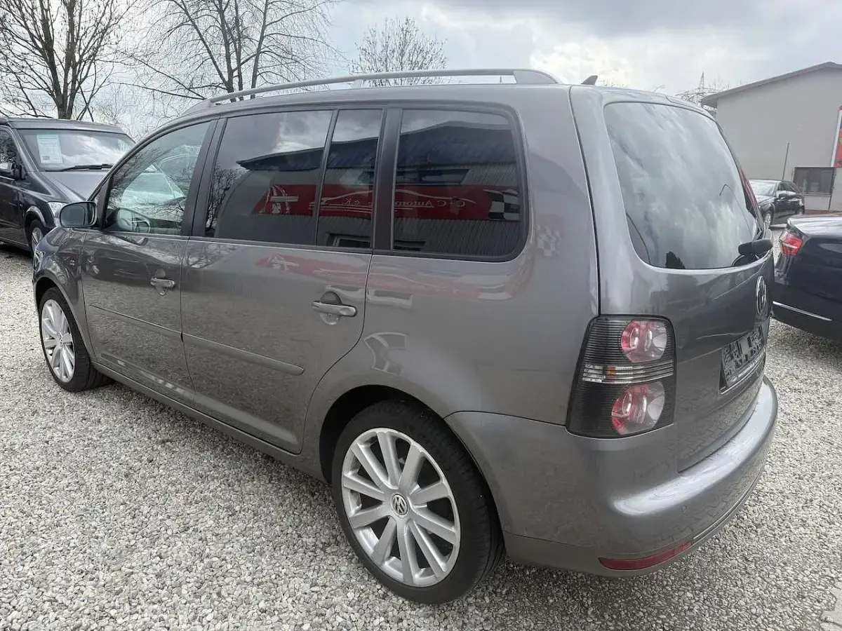 Gebraucht VW Touran R-line Edition 170 PS (125 kW) 2009 Grau Van / Kleinbus