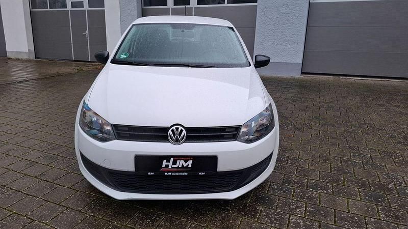 Gebraucht VW Polo Trendline 69 PS (50 kW) 2010 Weiß Limousine