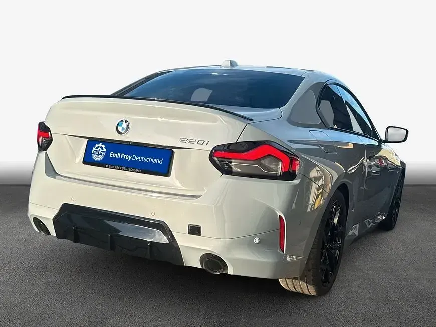 Neu BMW 220 Performance 184 PS (135 kW) 2026 Grau Coupé