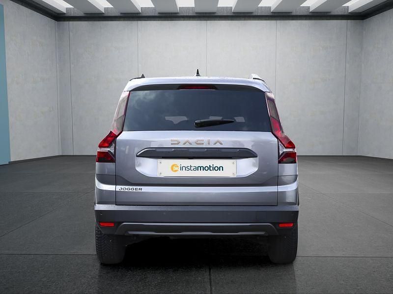 Gebraucht Dacia Jogger 110 PS (80 kW) 2024 Grau Van / Kleinbus