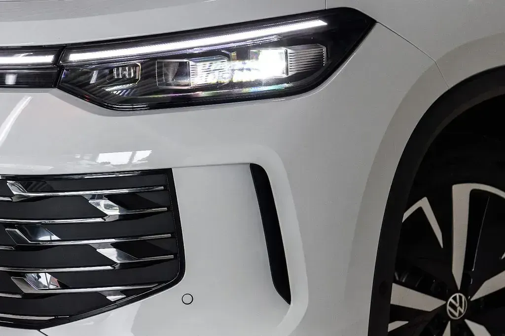 Gebraucht VW Tayron Elegance 150 PS (110 kW) 2025 Weiß SUV