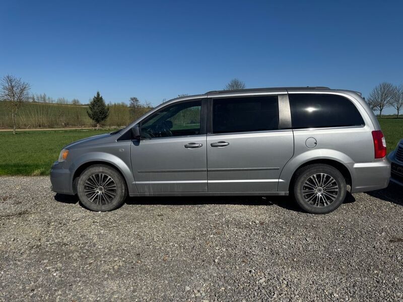 Usata Lancia Voyager S 177 CV (130 kW) 2014 Argento Monovolume