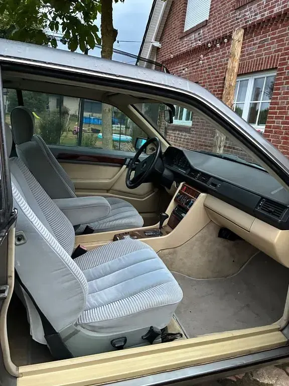 Gebraucht Mercedes 300 179 PS (131 kW) 1987 Coupé