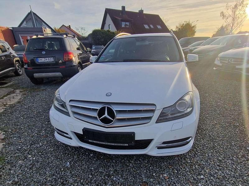 Polarweiss unilack Gebraucht 2012 Mercedes C220 Kombi | 6.500 € (Guter Preis) - Bild 1/4