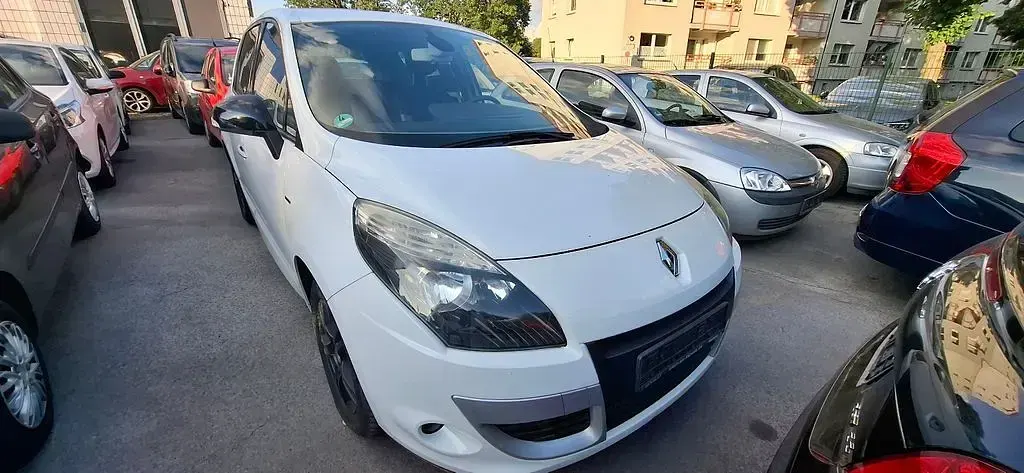 Gebraucht Renault Scénic III Bose Edition 131 PS (96 kW) 2011 Weiß Van / Kleinbus